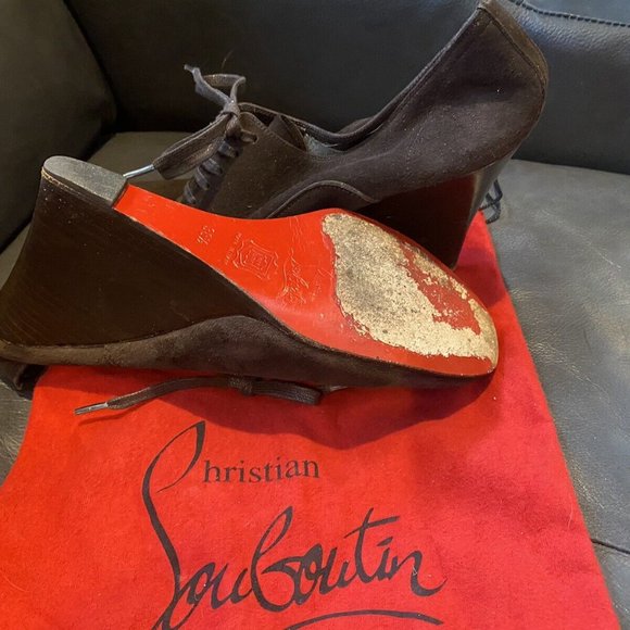 ADORABLE brown suede lace up Louboutin Red Bottom COPMFORTABLE booties 38 1/2 - Picture 5 of 9